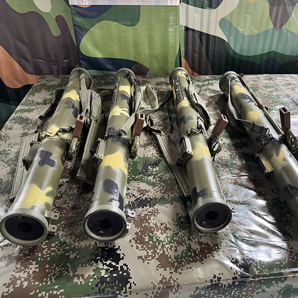 【消灭岗哨】火箭筒发射模型和游戏玩法